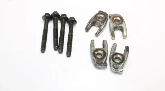 Mercedes-Benz B W246 W242 Fuel Injector clamp holder