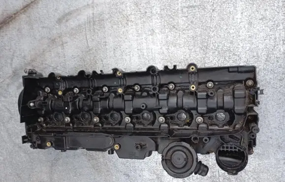 BMW X5 F15 Rocker cam cover 71829498 7818701