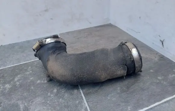 Audi A4 S4 B6 8E 8H Intercooler hose/pipe 8E0145737
