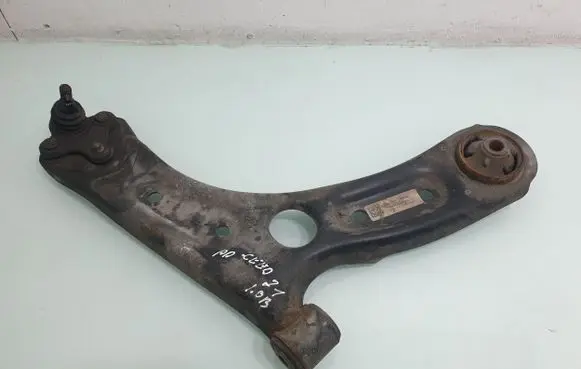 KIA Ceed Front lower control arm/wishbone