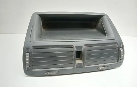 Skoda Octavia Mk2 (1Z) Dash center air vent grill 1Z0820951