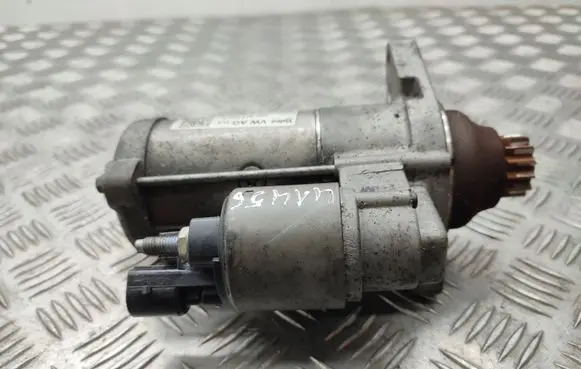 Volkswagen Golf VII Starter motor 02Z911024L