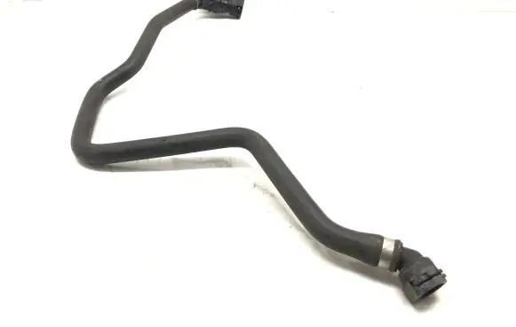 BMW 5 F10 F11 Engine coolant pipe/hose 8377671