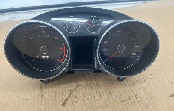 Audi TT TTS Mk2 Speedometer (instrument cluster) 8J0920980K