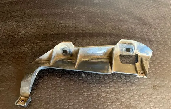BMW 5 E39 Headlight/headlamp mounting bracket 15372400