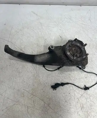Jaguar XF X250 Front wheel hub 8H23-3K185-AA