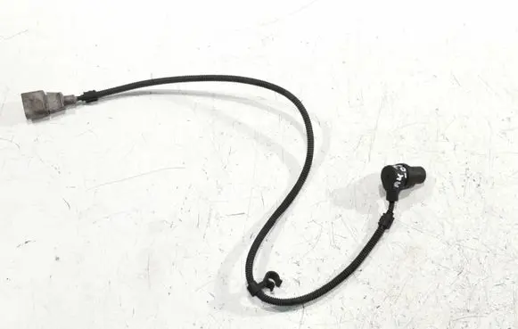 Audi A4 S4 B6 8E 8H Crankshaft position sensor 0261210
