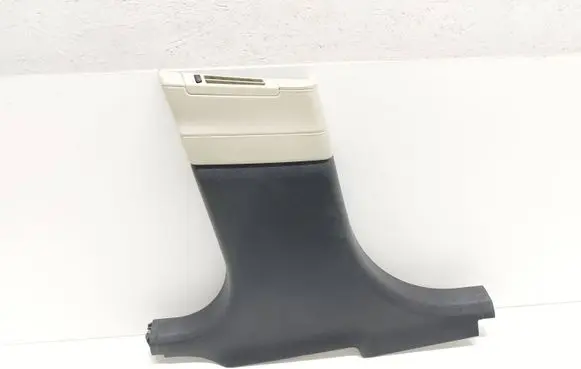(B) pillar trim (bottom)