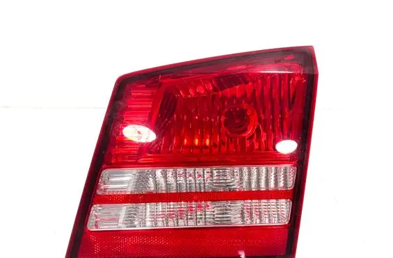 Dodge Journey Tailgate rear/tail lights 04806368AB 8L04BD0074