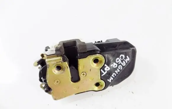 Dodge Magnum Rear door lock