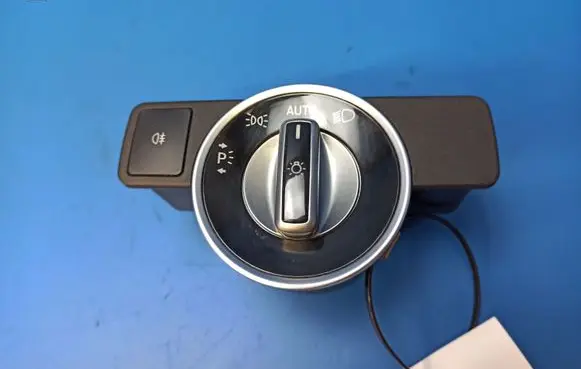 Mercedes-Benz E W212 Light switch A2129050551