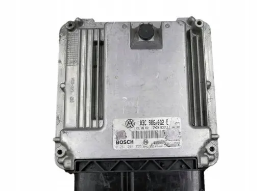 Volkswagen Golf Plus Engine control unit/module 03C906032E