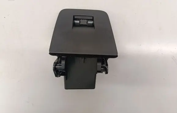 Glove box