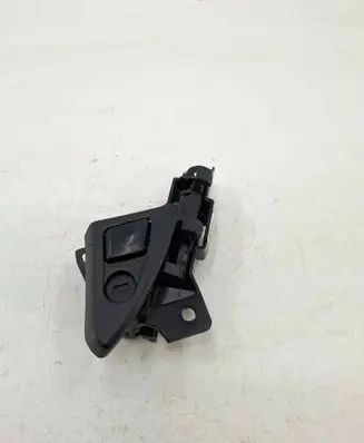 BMW 5 F10 F11 Glove box lock 03F1010017