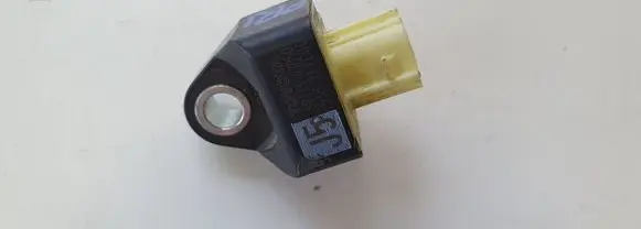 Toyota Prius (XW50) Airbag deployment crash/impact sensor