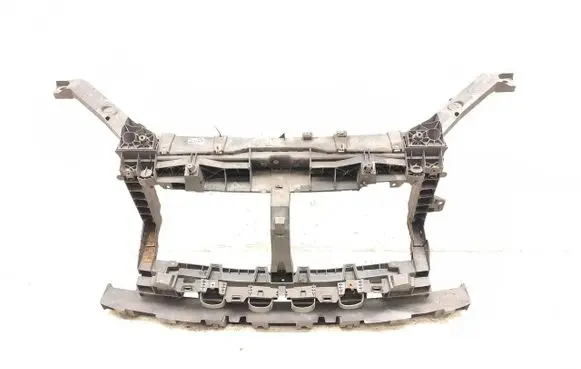 Opel Vivaro Radiator support slam panel 