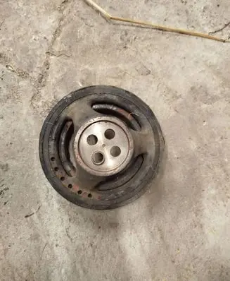 Mercedes-Benz C W204 Crankshaft pulley 201612G0