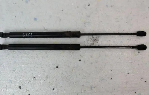 Dodge Journey Tailgate/trunk strut/damper 68101213AA
