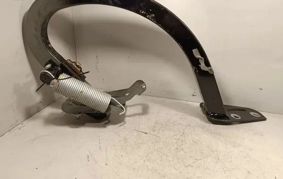 Jaguar XE Tailgate/trunk/boot hinge GX73430B56AD
