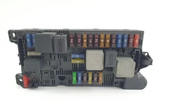 Mercedes-Benz E W211 Fuse module 2115453901