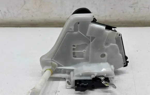 Nissan X-Trail T33 Front door lock 805006RN1A