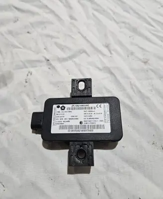 Jeep Grand Cherokee Tire pressure control unit P68219831AC