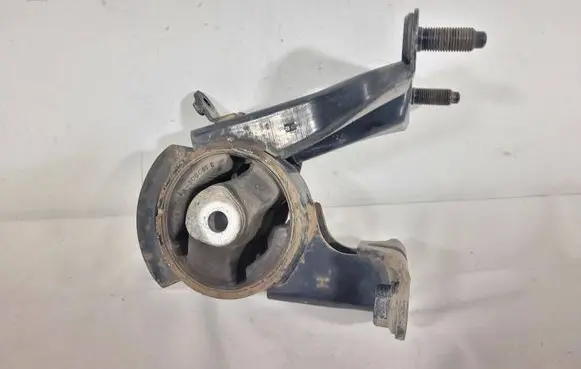 Toyota Corolla E140 E150 Engine mount bracket 309C81C