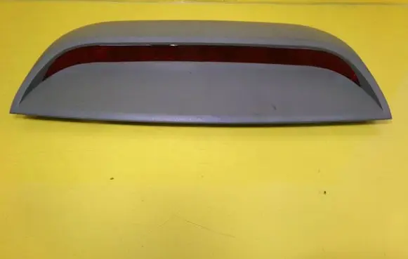 Chevrolet Evanda Third/center stoplight 078035