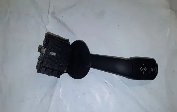 BMW 5 E39 Indicator stalk 8352172 01100410 SAEQB92