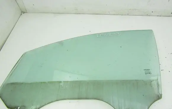 Fiat Croma Front door window glass four-door 