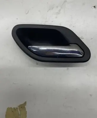 BMW 5 E39 Front door interior handle 51218226050 7032926 8226050