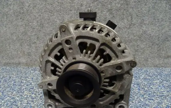 BMW 4 F32 F33 Generator/alternator 7646814