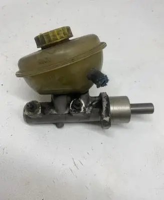 Audi A4 S4 B5 8D Master brake cylinder 32661549