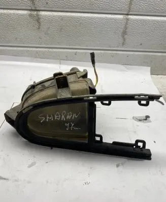 Volkswagen Sharan Front fog light