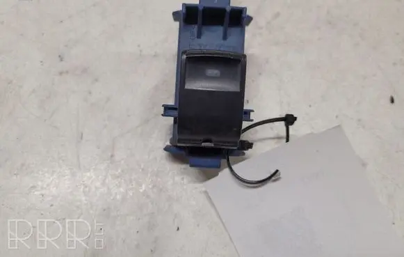 Toyota Avensis T270 Electric window control switch 8481005070 31609 30170097