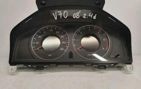 Volvo V70 Speedometer (instrument cluster) 0089778