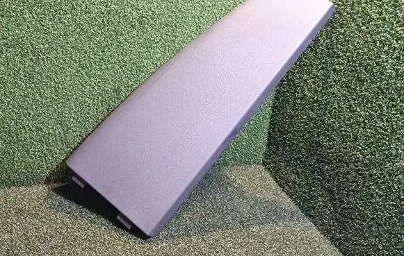 (B) pillar trim (bottom)