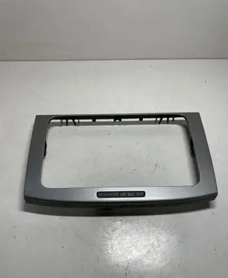 Volkswagen PASSAT B6 Radio/GPS head unit trim 3C0858069M