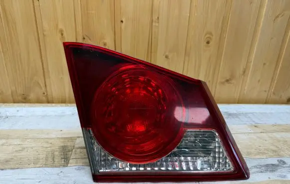 Honda Civic Tailgate rear/tail lights P6068L