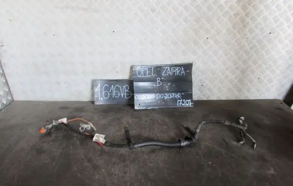 Opel Zafira B Positive wiring loom GM55561738