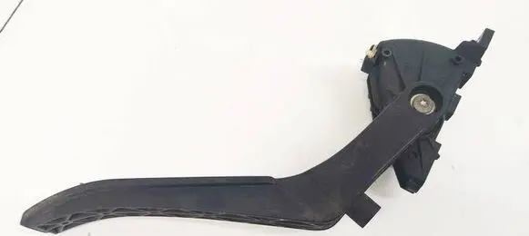 Volkswagen Touareg I Accelerator throttle pedal 7L6721507 6PV00777025