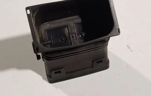 Ford Mondeo Mk III Dash center air vent grill
