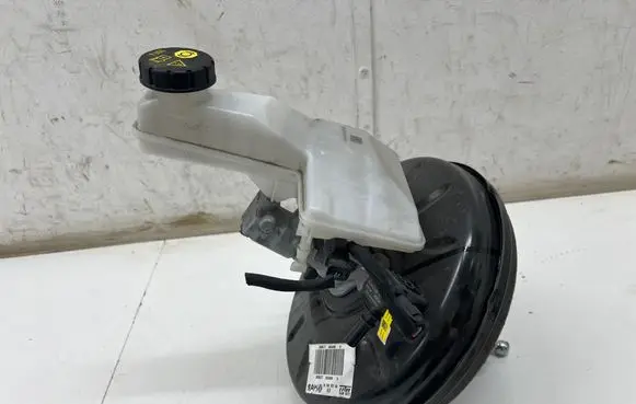 Opel Mokka B Brake booster 88MLF7 5554959 88MLF75554959
