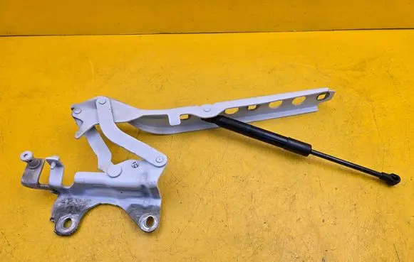 Porsche Macan (95B) Engine bonnet/hood hinges 95B823302