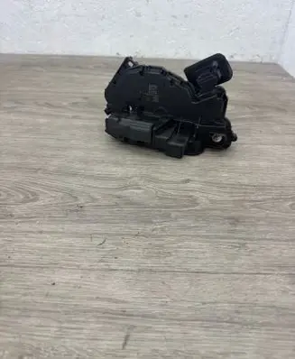 Volkswagen Caddy Front door lock 5TB837015A A046465