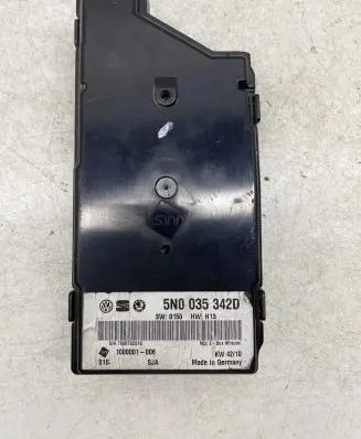 Volkswagen Transporter - Caravelle T5 USB socket connector 5N0035342D 7668782516 1000001006