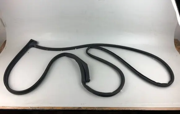 KIA Sportage Rubber seal front door (on door) 