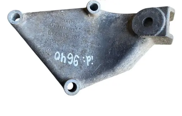 Volkswagen II LT Engine mounting bracket 074199307B