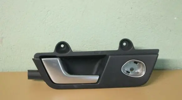 Audi A4 S4 B7 8E 8H Front door interior handle 8E2837019F