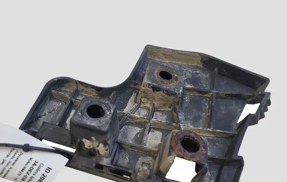 Volvo V60 Rear bumper mounting bracket 31265285